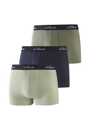 Drei Paar Herren-Boxershorts in Hellgrün, Marineblau und Olivgrün mit schwarzen elastischen Bunds mit s.Oliver-Logo.