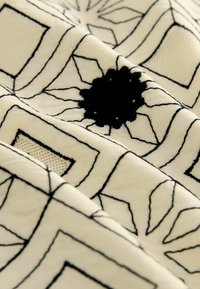 Thumbnail Image 7