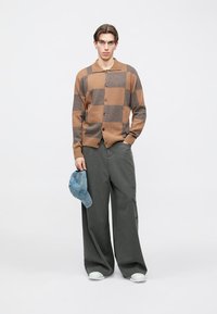 Pompeii CHECKED CARDIGAN - Kardigan - dark chocolate