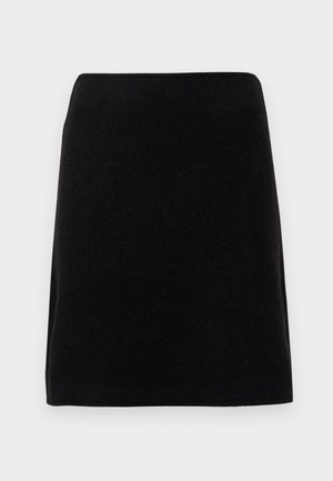 Schwarzer Minirock aus weichem Material, mit geradem Schnitt und nahtlosem Bund, ohne sichtbare Verschlüsse oder Muster.