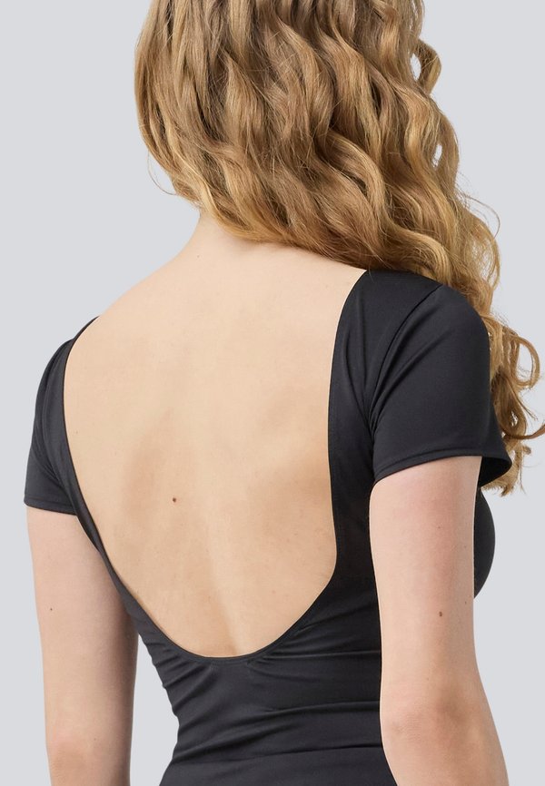 HIMA - Basic T-shirt2