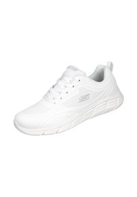 Zapatilla deportiva Skechers blanca con detalles perforados, parte delantera con cordones, suela acolchada y logo en el lado y la lengüeta.