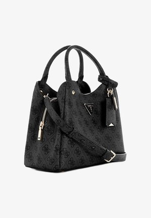 Schwarze Guess-Handtasche mit strukturierter Oberfläche, zwei Griffen, verstellbarem Schulterriemen, Reißverschlusstasche an der Seite und dreieckigem Logo-Emblem vorne.