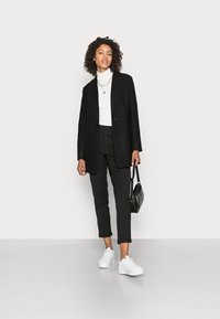 ONLY ONLTRILLION FITTED COATIGAN - Casaco curto - black solid