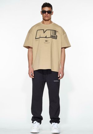 RACE V 1 X HEAVY BOXY - T-shirt con stampa - unionbeige