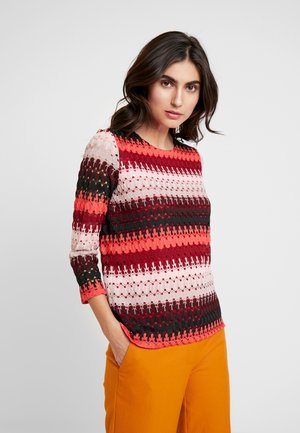 Long sleeved top - granate red