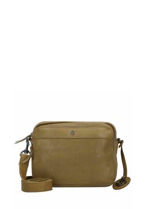 Borsa a tracolla in pelle tan con chiusura a zip, tracolla removibile, texture liscia e dettaglio ancorato argento nella parte anteriore.