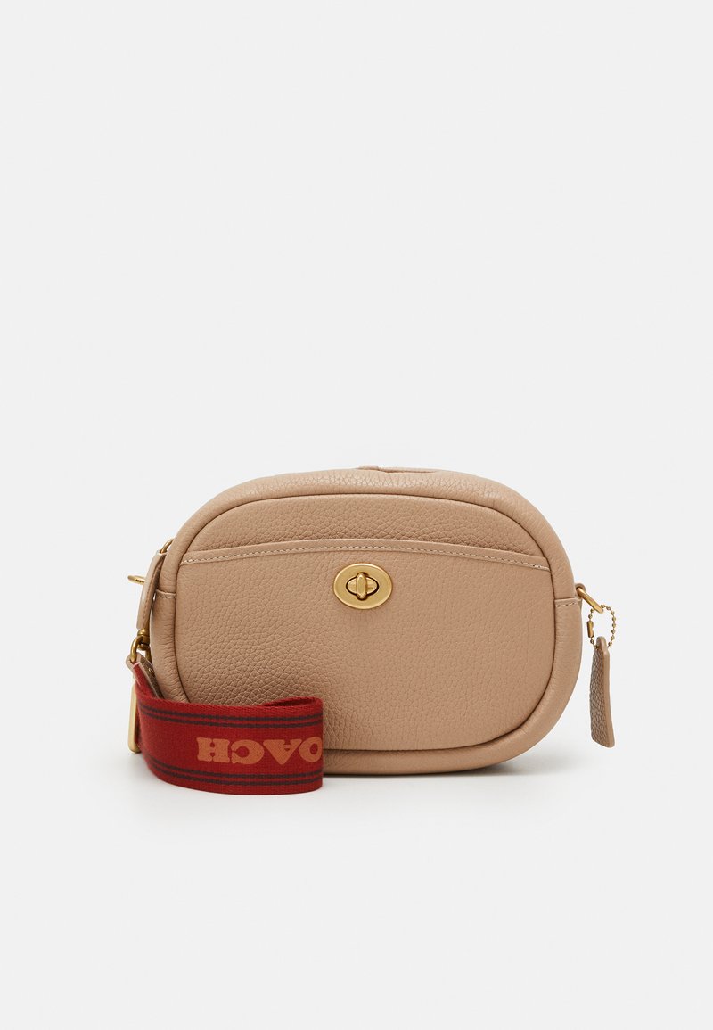 Coach SOFT PEBBLE CAMERA BAG Geantă crossbody taupe/gri taupe