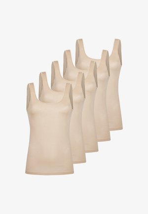 Cinq débardeurs beiges sans manches disposés en rangée décalée sur fond blanc.