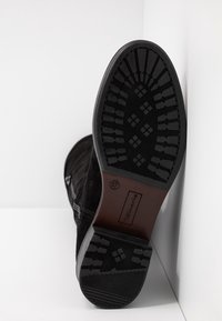 Tamaris Botas mosqueteras - black