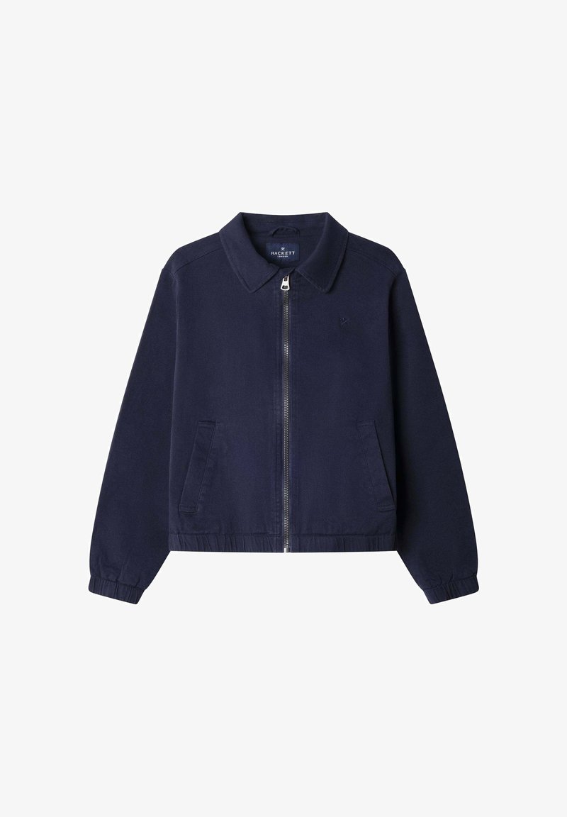 Tmavomodrá bunda na zips s golierom, dvomi prednými vreckami, elastickými manžetami a nenápadným logom značky na hrudi.