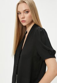Koton SHORT SLEEVE - Camicia - black