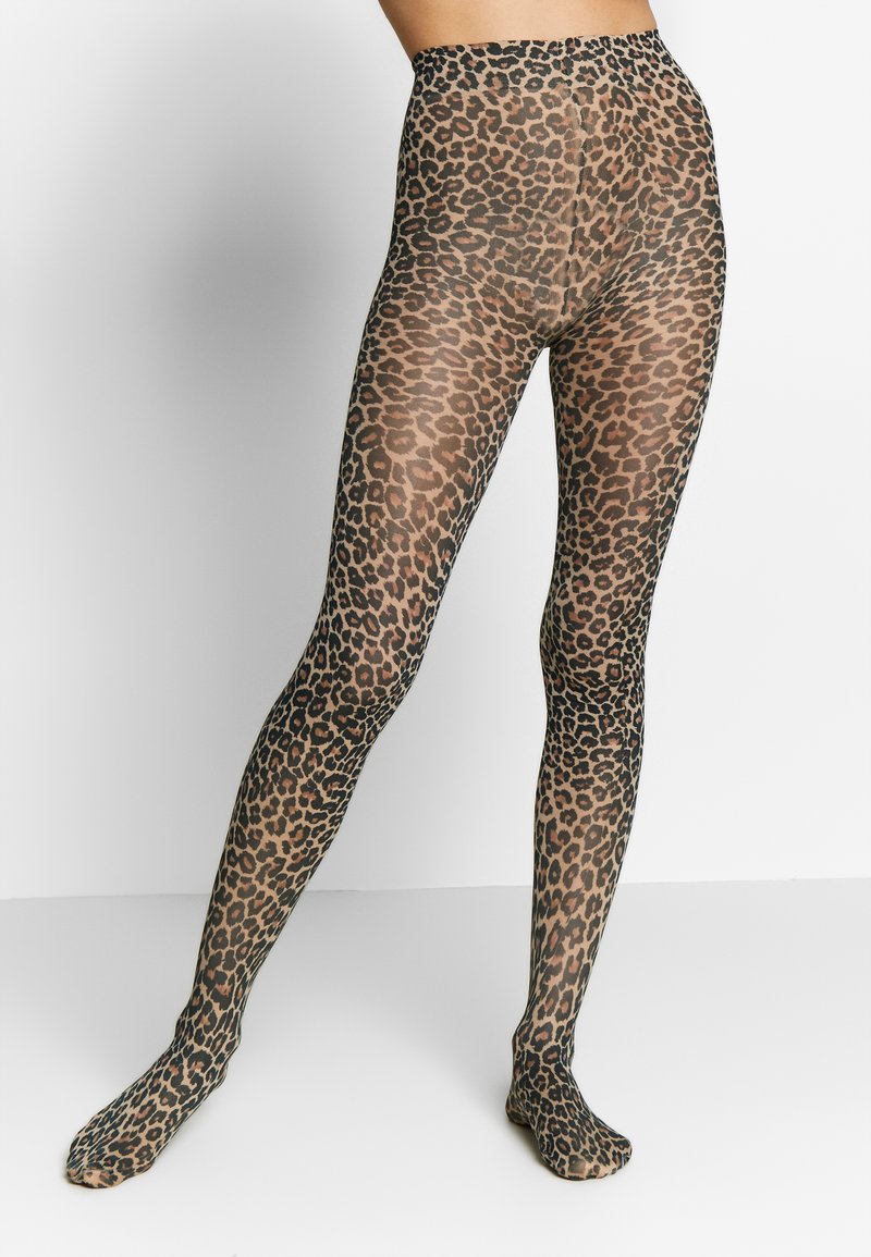 Gjennomsiktige svarte strømpebukser med et leopardmønster i brunt og beige, som gir en teksturert utseende med en tettsittende design.