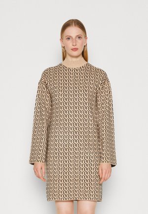 Vero Moda Tall VMGOLD ART SHORT HIGHNECK DRESS  - Robe pull - beige/black