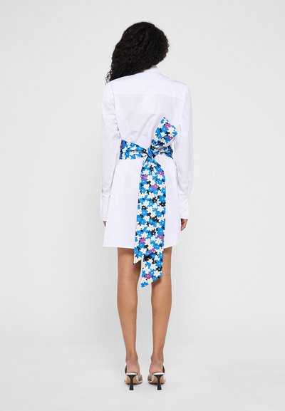AZ Factory IRIS DRESS - Kokteilinė suknelė / vakarėlių suknelė - white
