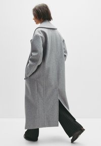 PULL&BEAR SOFT TEXTURE - Klasický kabát - light grey