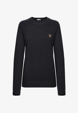 Maglione blu navy scuro in tessuto morbido, con scollo rotondo, maniche lunghe e un piccolo logo dorato sul petto. Orlo e polsini a costine.