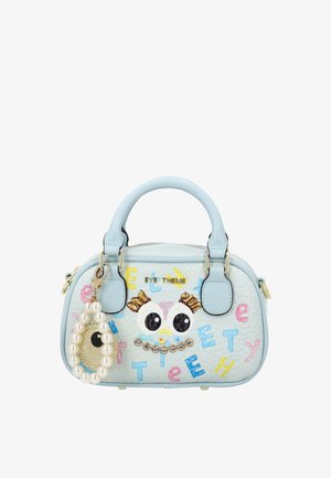 Világoskék kézitáska, amelynek rajzfilmszerű arca betűkből, strasszkövekből és arany részletekből áll, gyöngygyöngy kulcstartó kiegészítővel.