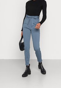 Vero Moda Tygbyxor - blue