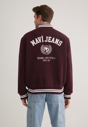 Bomber Jacket - winetasting