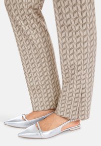 Marc Cain FATSA - Trousers - new pearl melange