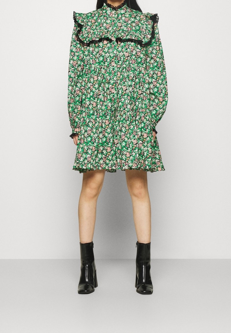 Custommade Robe de jour - green