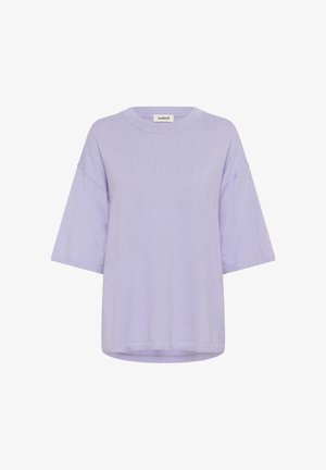 Lilac krāsas īss piedurkņu tops no mīksta auduma ar apaļu kakla izgriezumu un brīvu piegriezumu. Vienkāršs dizains bez rakstiem vai dekorācijām.