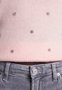 Needle & Thread Sweter