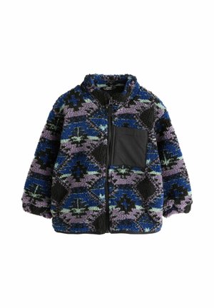 Kinder Fleece-Jacke mit Reißverschluss in geometrischem Muster in Blau, Lila, Schwarz und Grün, ausgestattet mit einer schwarzen Brusttasche und elastischen Bündchen.