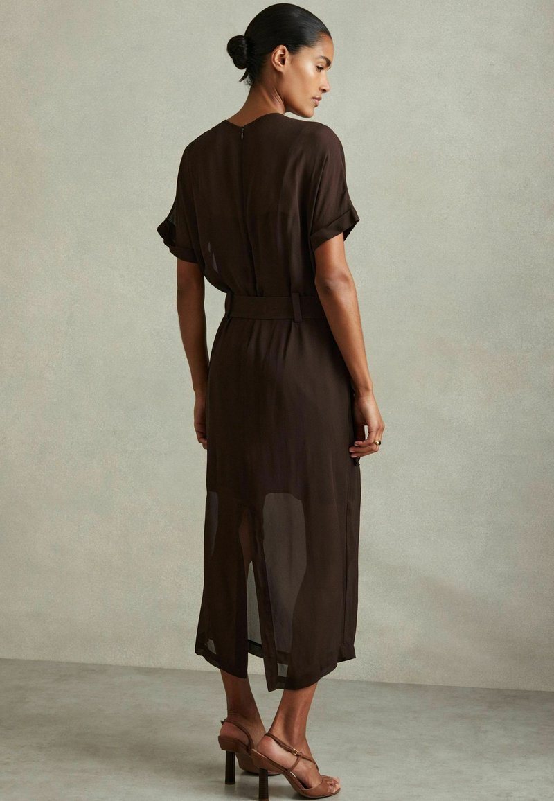 Reiss REGULAR FIT - ESSIE UTILITY BELTED MIDI - Day dress - chocolate/brown  - Zalando