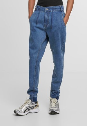Urban Classics Jeans Tapered Fit - mid deep blue washed
