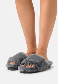 flip*flop SLIDE - Slippers - dark grey