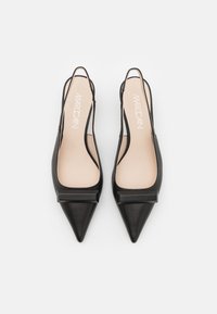 Marc Cain Klassikalised kontsakingad - black
