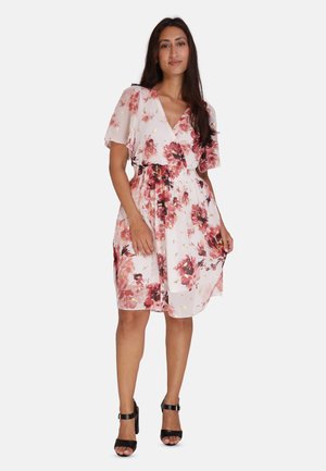 Elara SOMMER - Vestido informal - white