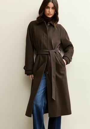 BUTTON UP BELTED - Abrigo clásico - dark brown
