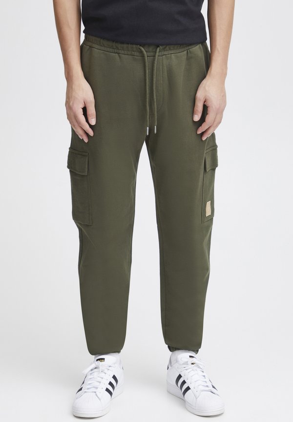 BHSWEATPANT REGULAR FIT - Cargo trousers - forest night
