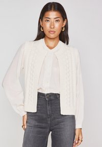 Non selezionato, beige