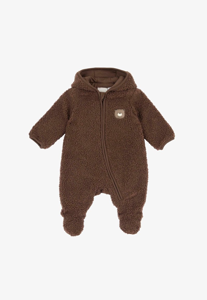 Grenouillère bébé en polaire marron avec capuche, couvre-pieds, fermeture éclair devant et petit patch ours sur la poitrine.