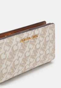 MICHAEL Michael Kors EMPIRE SNAP WALLET - Monedero - vanilla/lugg