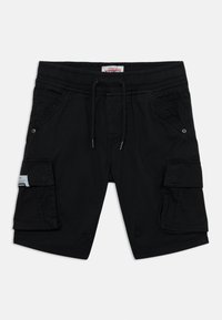 Shorts cargo noirs en coton, dotés d'une taille élastique, d'un cordon de serrage et de poches latérales. Comprend un détail en patch sur la poche gauche.