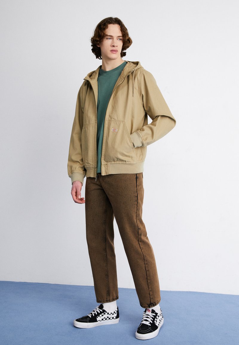 Dickies HOODED UNLINED JACKET - Lehká bunda - desert sand