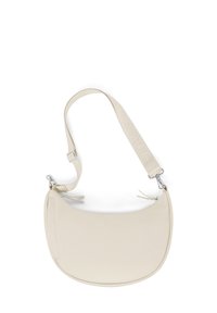 Borsa a spalla in pelle beige con forma curvata, tracolla regolabile, hardware in argento e dettagli con zip laterale discreti.