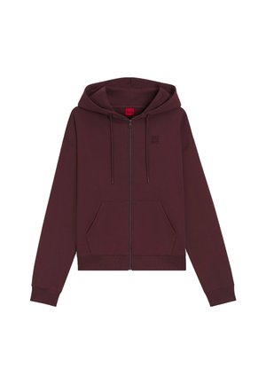 Bordeauxrode zip-up hoodie gemaakt van zachte stof, met een capuchon met trekkoord, kangoeroezakken en een reliëflogo op de borst.
