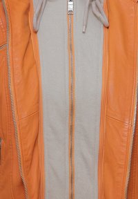Maze Nahkatakki - tangerine