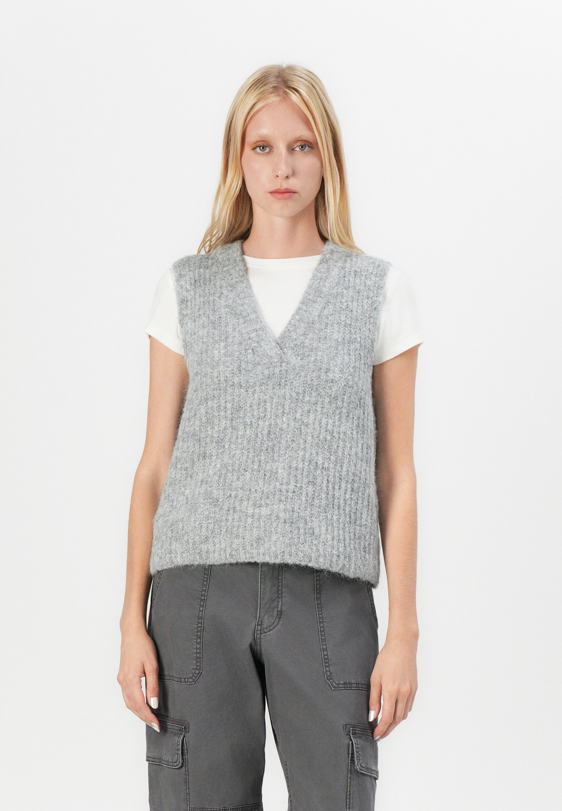 Vero Moda Femme Vero Moda VMSABA - Gilet - Black/noir Gilet Sans Manche Femme élégant