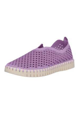 Scarpe slip-on viola realizzate in materiale testurizzato, con una tomaia decorata e una suola in gomma con un bordo a contrasto. Design perforato.