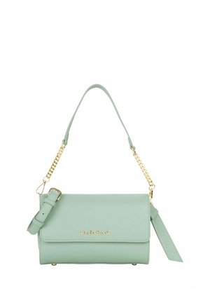 Sac à main en cuir vert menthe avec une bandoulière chaîne dorée, une fermeture à rabat et un détail logo de la marque. Comprend une bandoulière amovible.