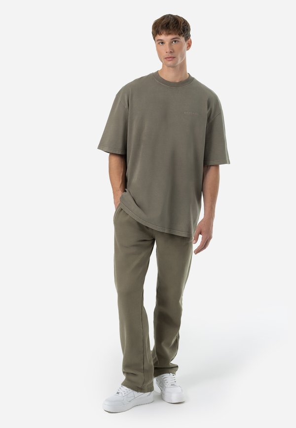 LOGO TEE - Print T-shirt - vintage faded olive2