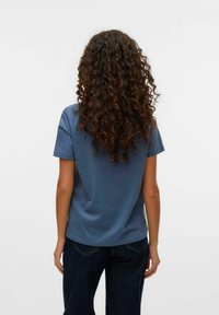 Vero Moda 2ER-SET KLASSISCHES  MIT RUNDHALS - Basic T-shirt - blau