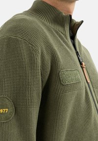 camel active Cardigan - olive